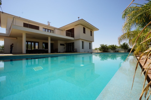 For Rent Dream House of 5 bedrooms,all en suite in  Strovolos,Nicosia